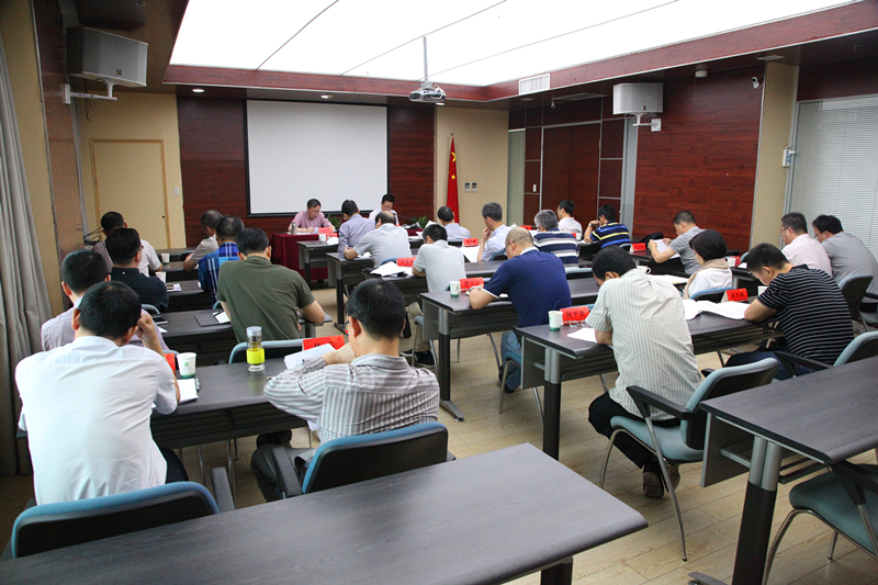 集團(tuán)公司召開“兩學(xué)一做”學(xué)習(xí)教育常態(tài)化制度化推進(jìn)會(huì)