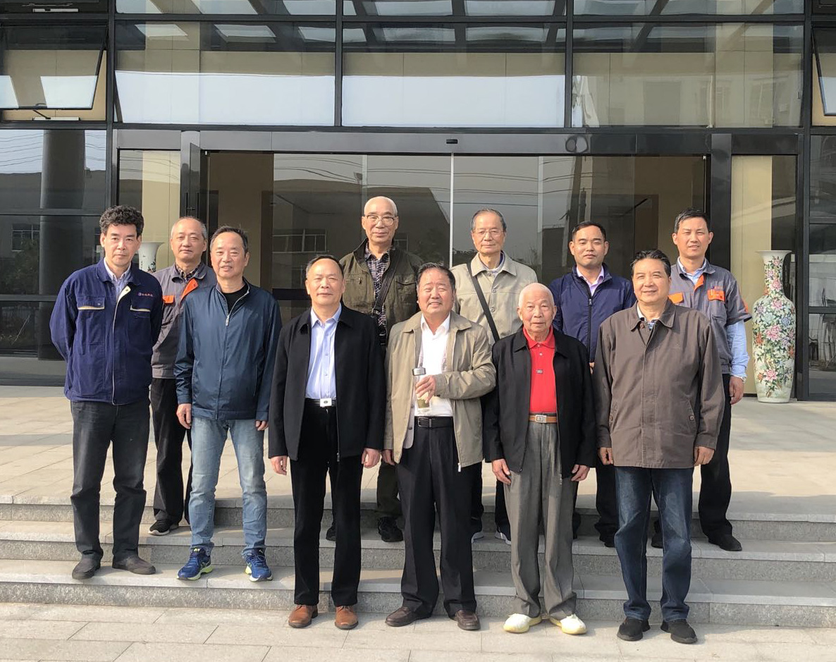 重陽(yáng)佳節(jié)再聚首，建言獻(xiàn)策話(huà)振興