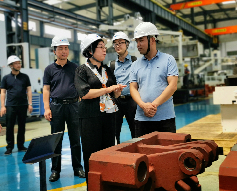 中國塑機(jī)協(xié)會(huì)常務(wù)副會(huì)長粟東平赴申達(dá)公司調(diào)研