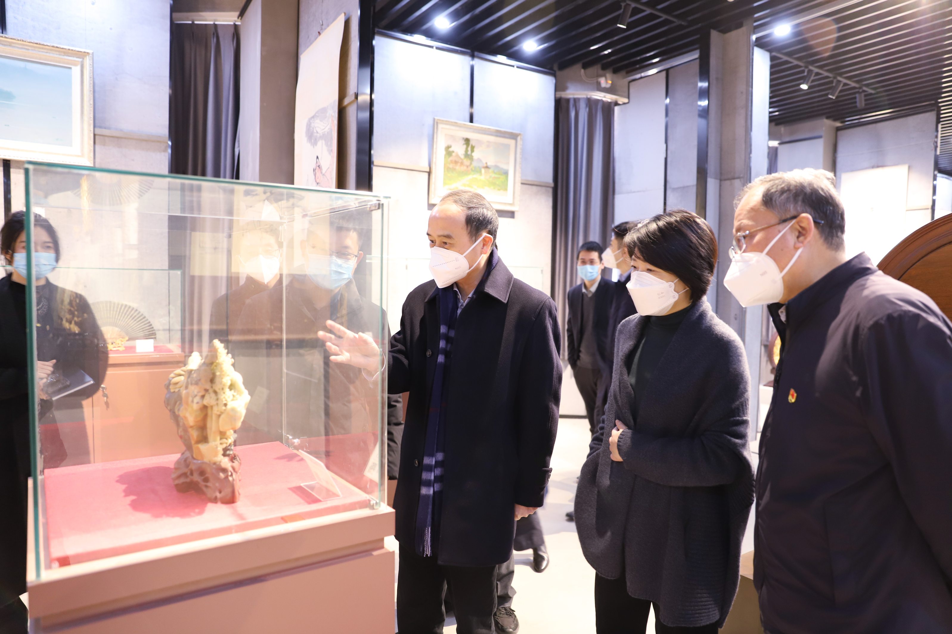 省國資委黨委委員、副主任姜揚(yáng)劍到省二輕集團(tuán)慰問調(diào)研