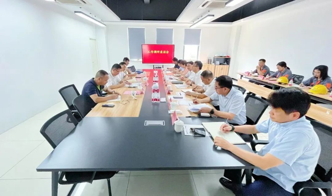 省國資委黨委委員、副主任陳孝一行到省二輕集團申達機器公司調(diào)研指導